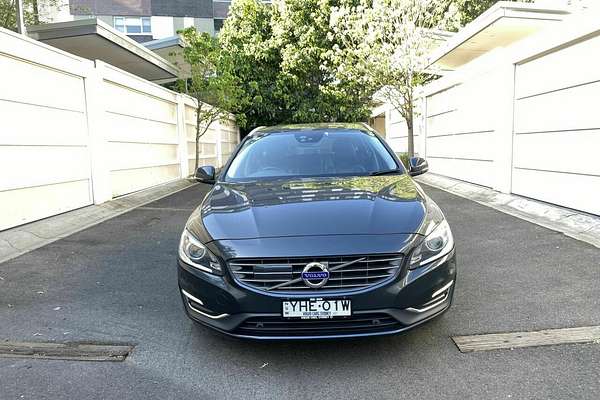 2017 Volvo V60 D4 Luxury