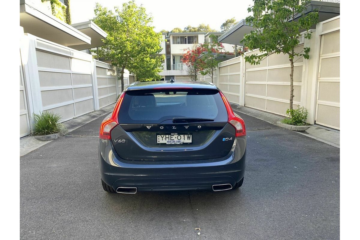 2017 Volvo V60 D4 Luxury