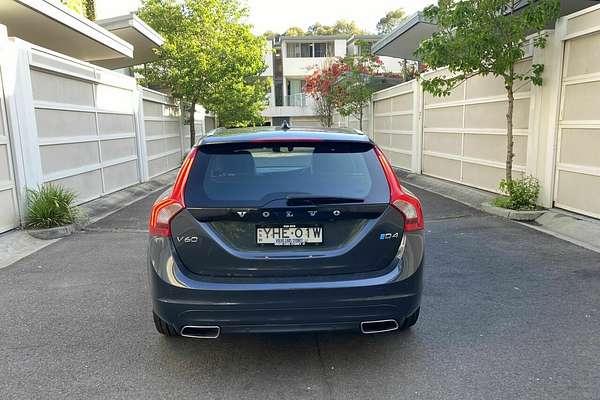 2017 Volvo V60 D4 Luxury