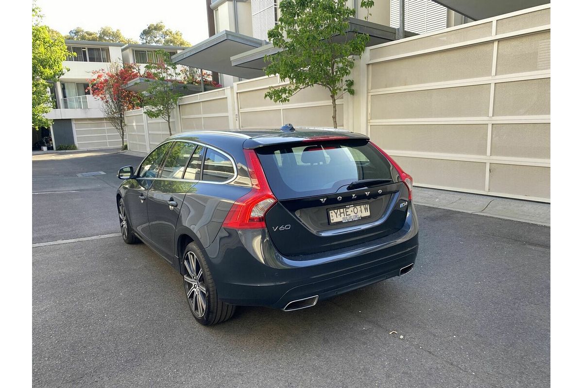 2017 Volvo V60 D4 Luxury