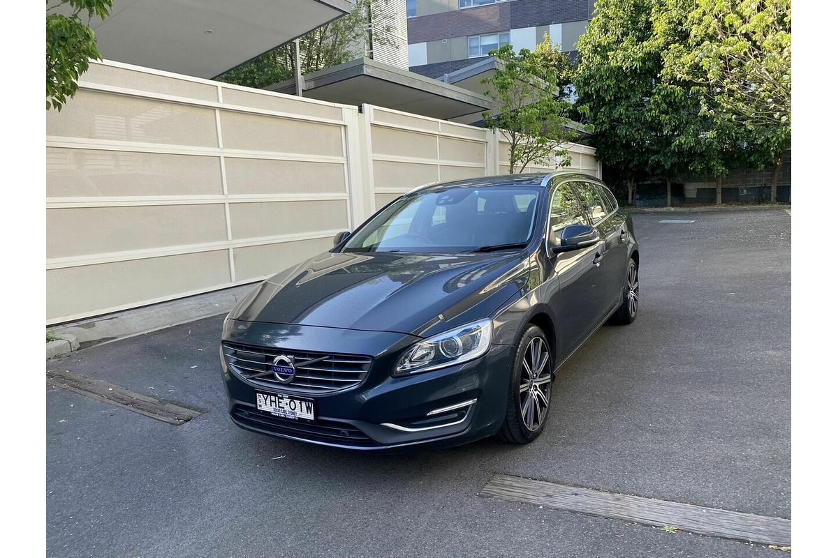 2017 Volvo V60 D4 Luxury