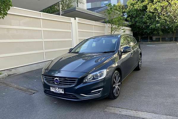 2017 Volvo V60 D4 Luxury