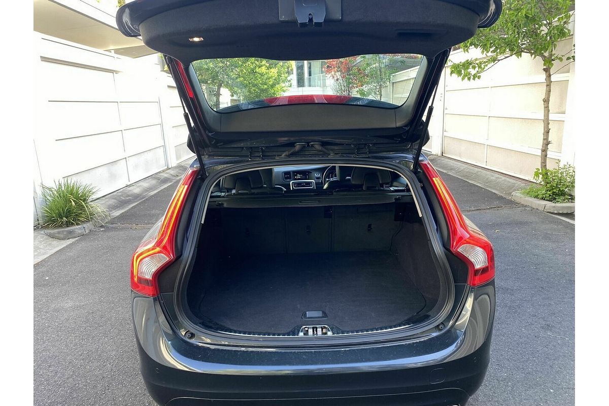 2017 Volvo V60 D4 Luxury