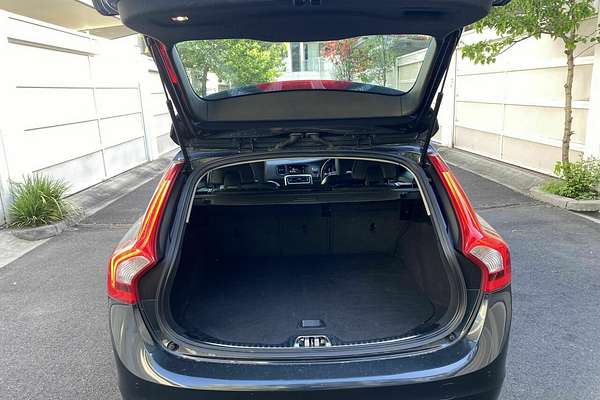 2017 Volvo V60 D4 Luxury
