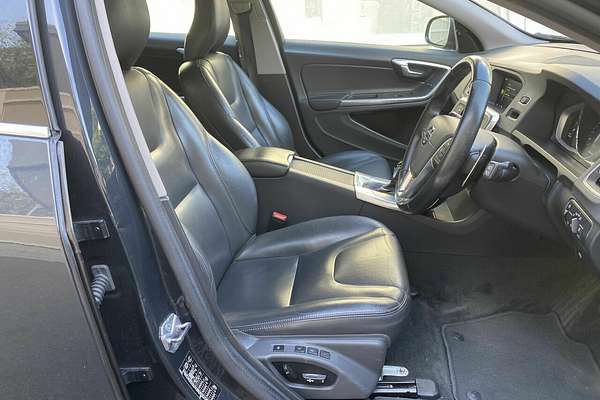 2017 Volvo V60 D4 Luxury