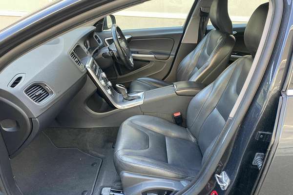 2017 Volvo V60 D4 Luxury