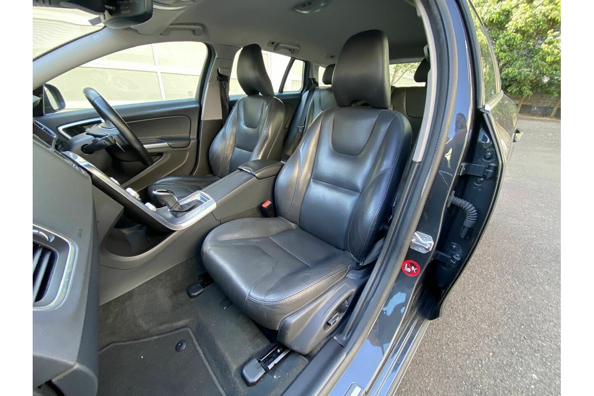 2017 Volvo V60 D4 Luxury