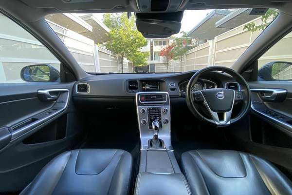 2017 Volvo V60 D4 Luxury