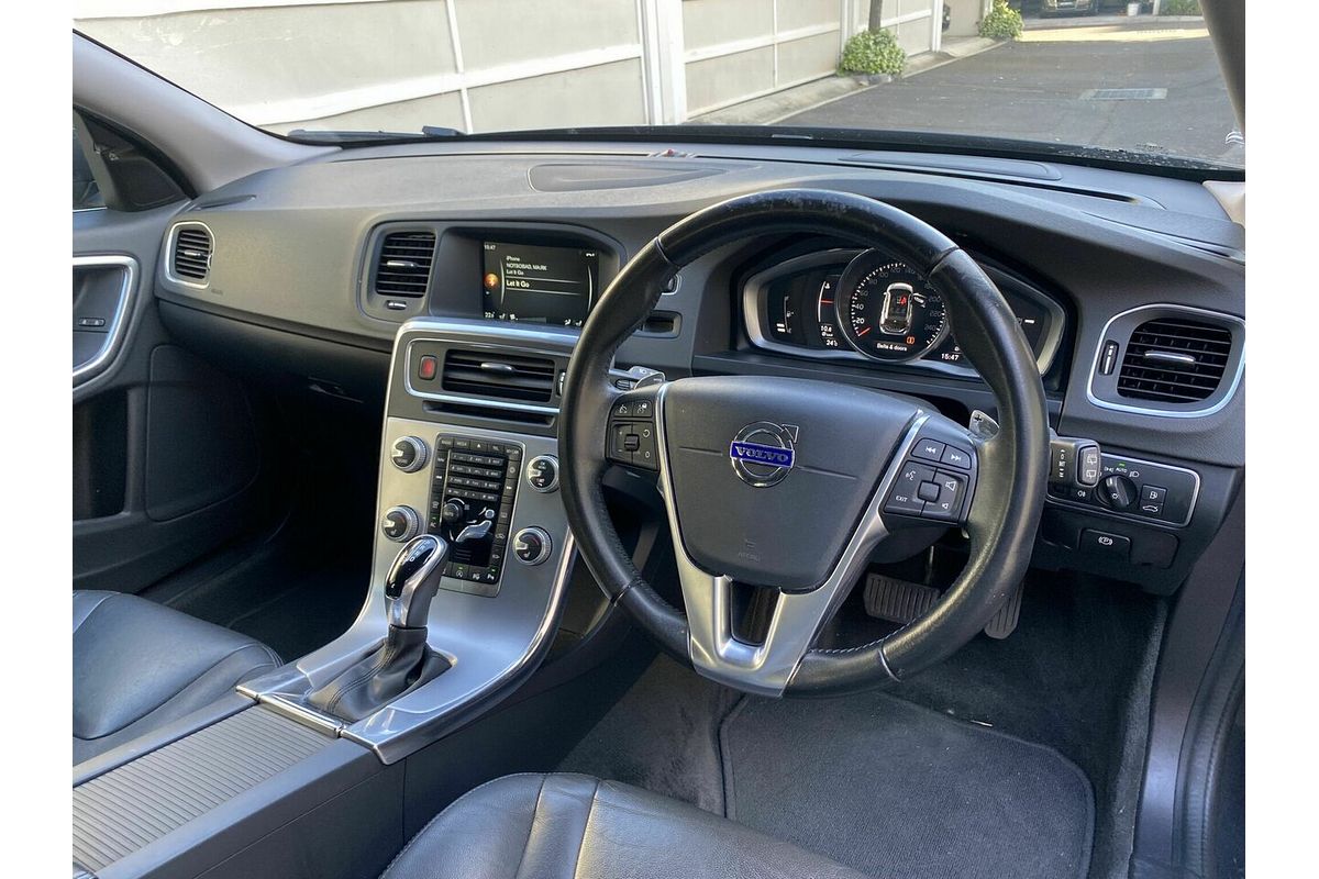 2017 Volvo V60 D4 Luxury