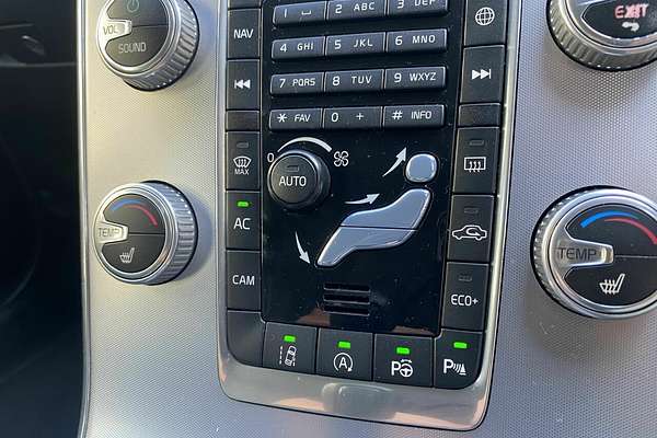 2017 Volvo V60 D4 Luxury