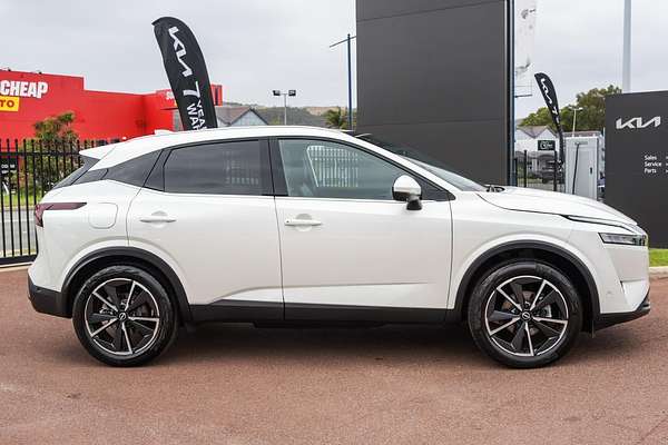 2023 Nissan QASHQAI Ti J12