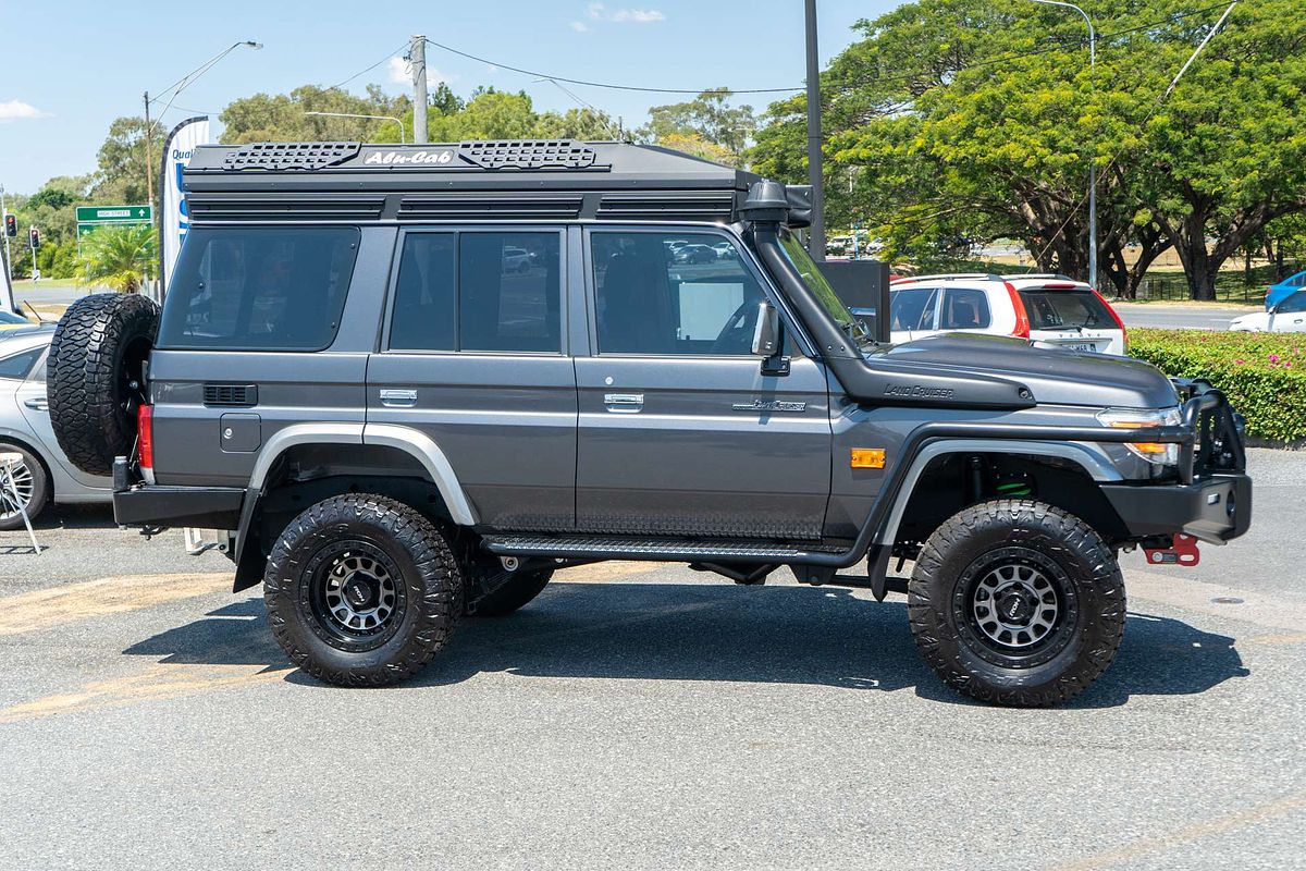 2023 Toyota Landcruiser GXL VDJ76R