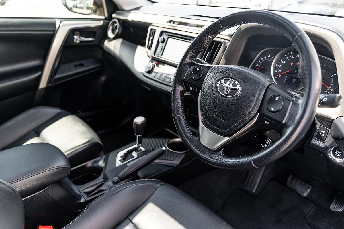 2013 Toyota RAV4 Cruiser ASA44R