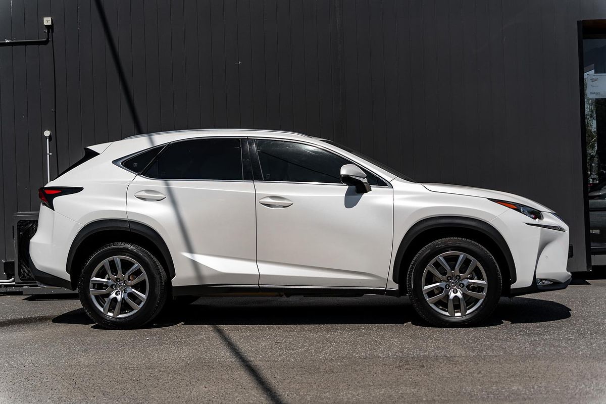 2017 Lexus NX NX200t Luxury AGZ10R