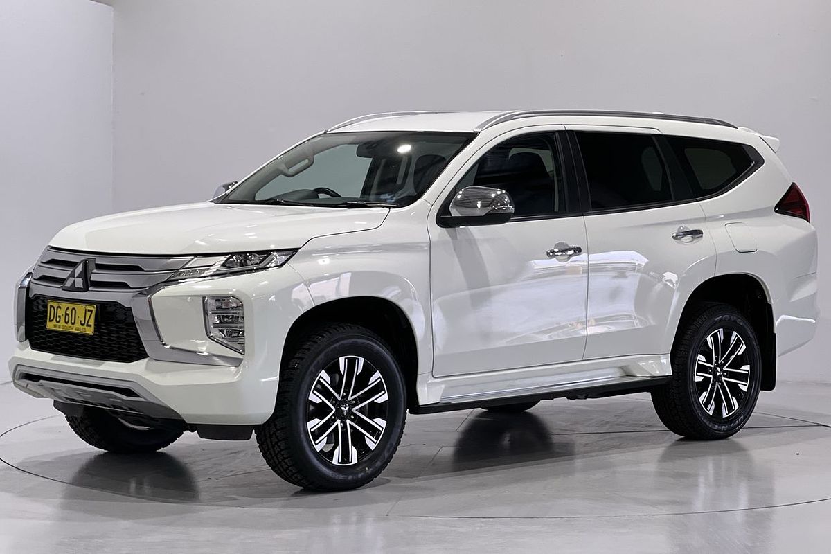 2022 Mitsubishi Pajero Sport GLS QF