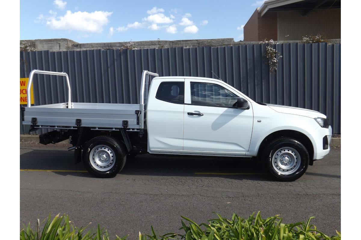 2024 Isuzu D-MAX SX 4X4