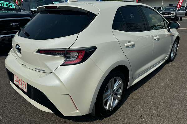 2018 Toyota Corolla SX Hybrid ZWE211R