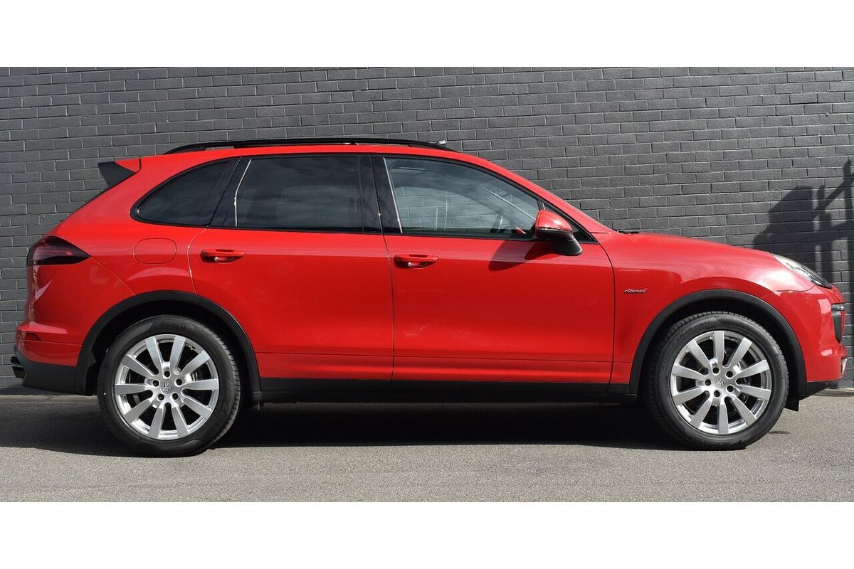 2015 Porsche Cayenne Diesel 92A