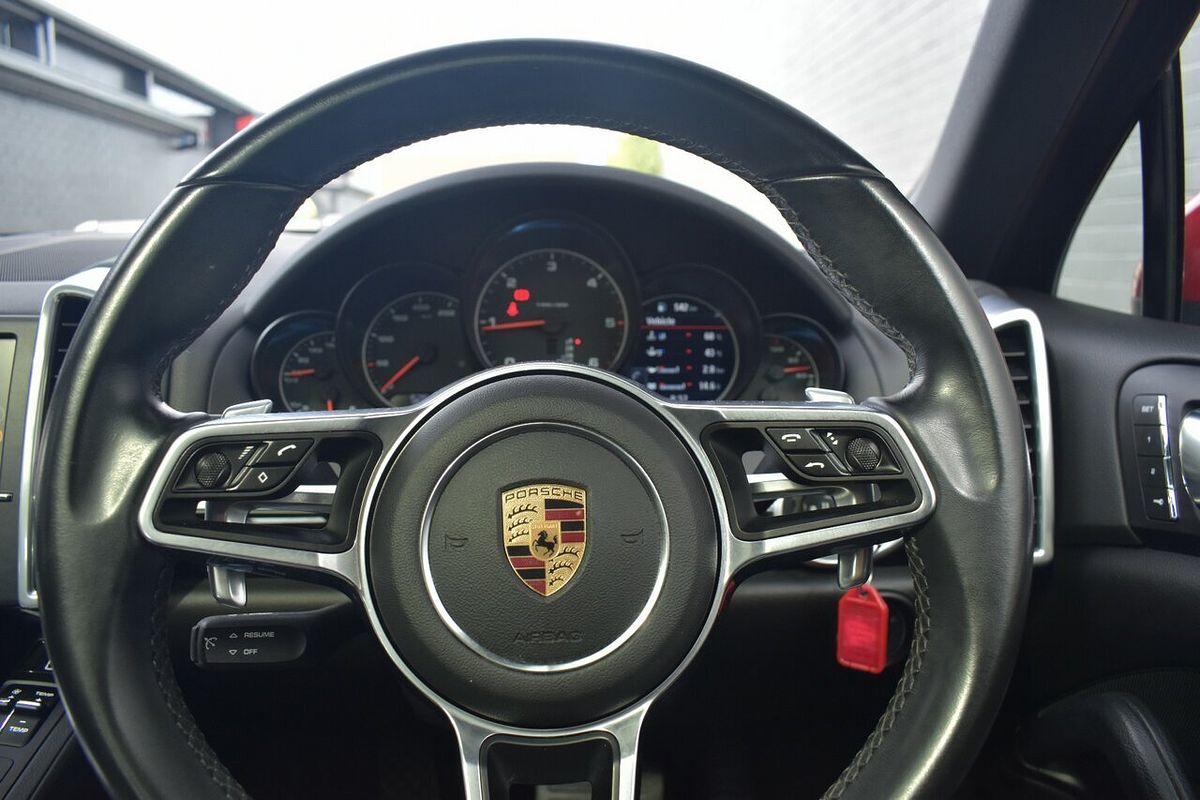 2015 Porsche Cayenne Diesel 92A