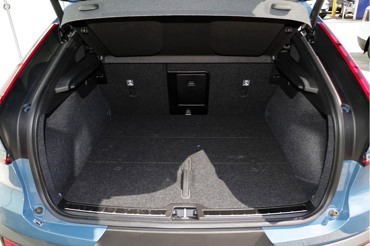 2024 Volvo C40 Recharge Twin