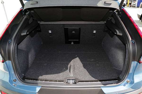 2024 Volvo C40 Recharge Twin