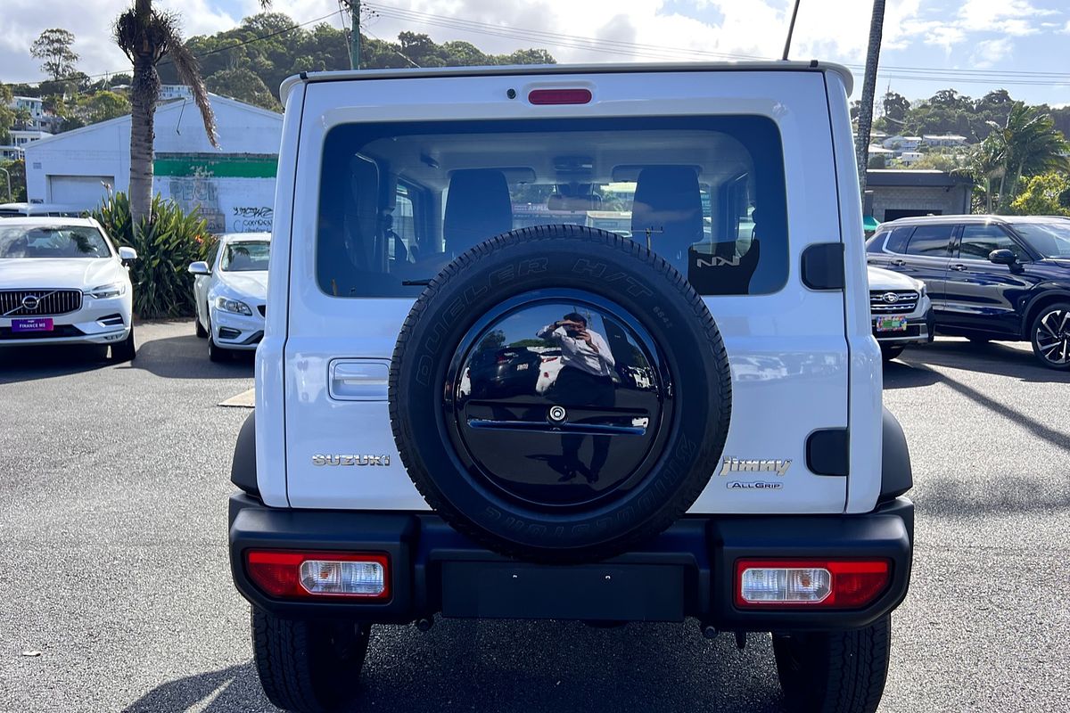 2023 Suzuki Jimny GLX GJ
