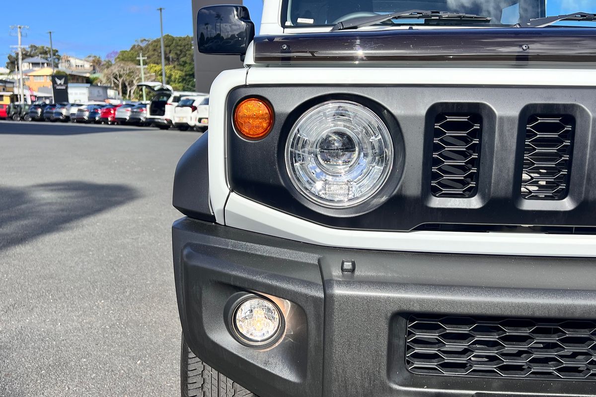 2023 Suzuki Jimny GLX GJ