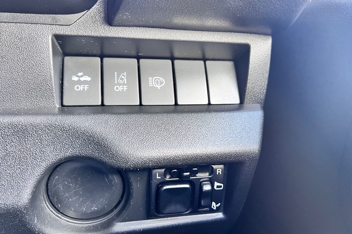 2023 Suzuki Jimny GLX GJ