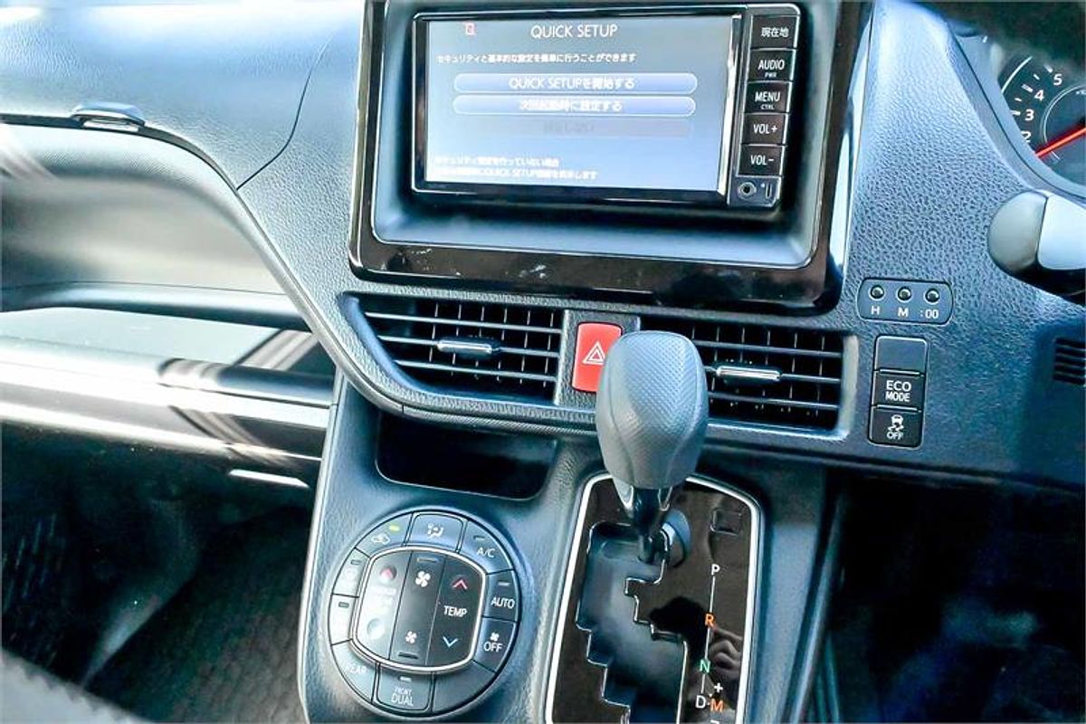 2018 Toyota Noah Welcab ZRR80