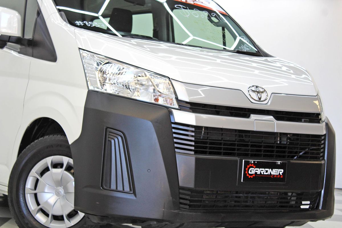 2020 Toyota Hiace Commuter GDH322R