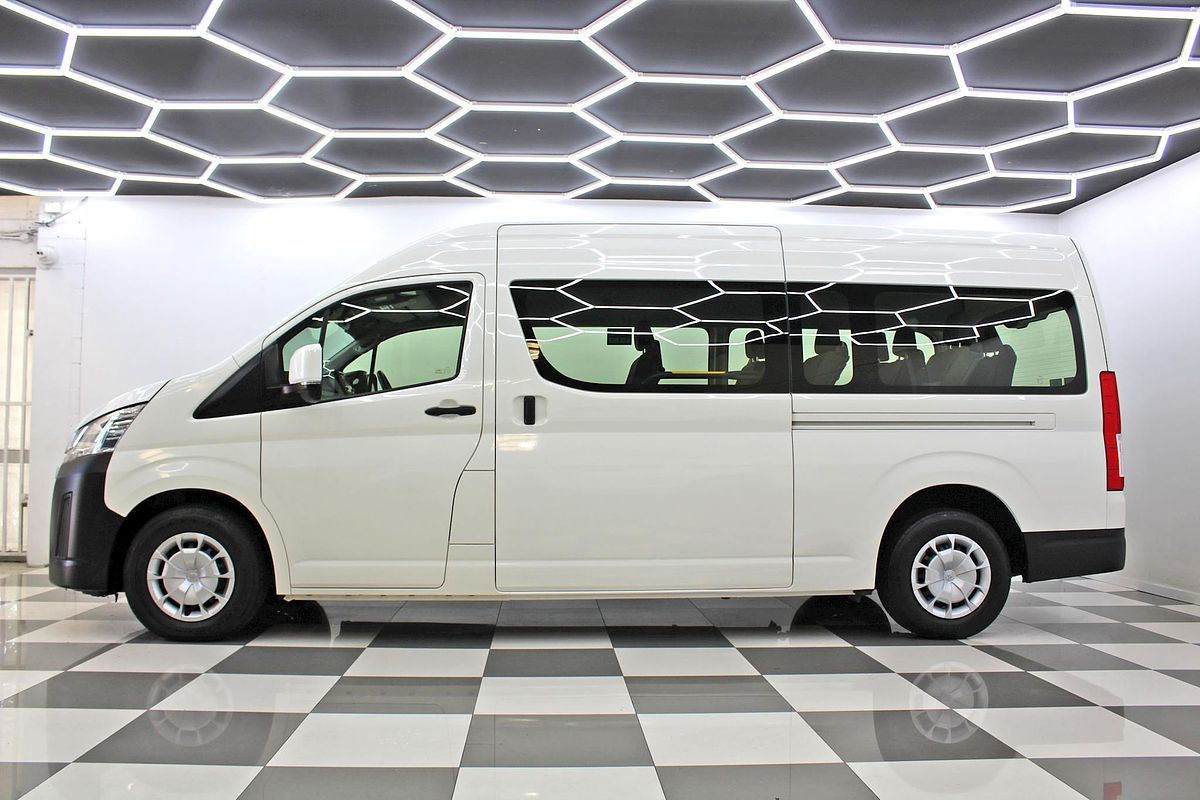 2020 Toyota Hiace Commuter GDH322R