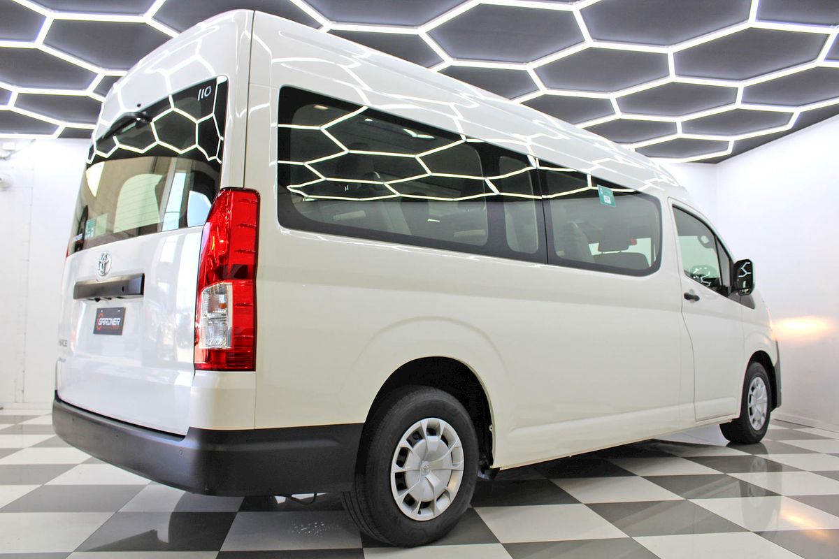 2020 Toyota Hiace Commuter GDH322R