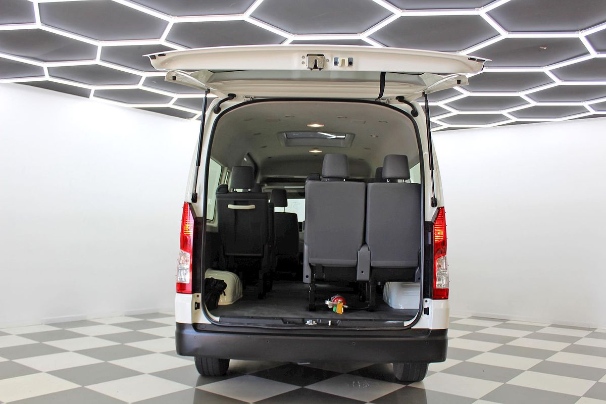 2020 Toyota Hiace Commuter GDH322R