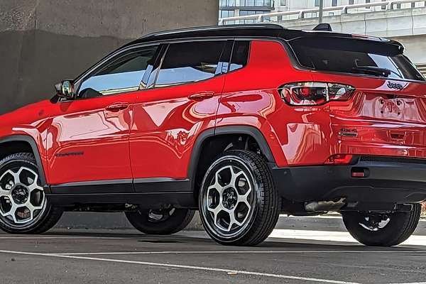 2023 Jeep Compass Trailhawk M6