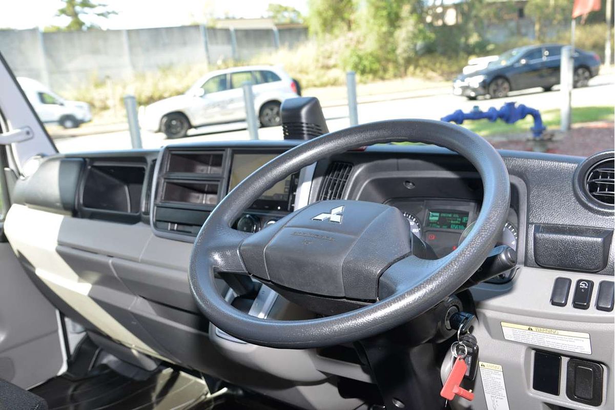 2022 Fuso Canter 515 4x2 SWB