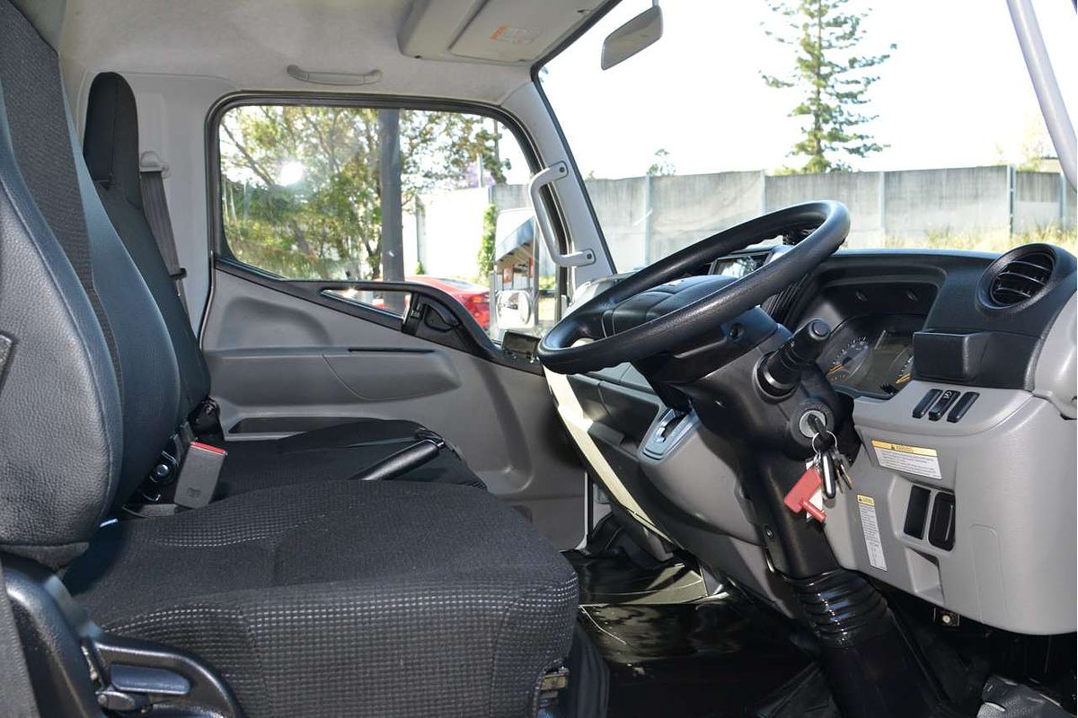 2022 Fuso Canter 515 4x2 SWB
