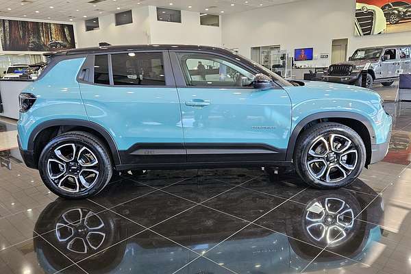 2024 Jeep Avenger Summit JJ