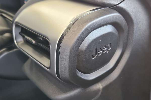 2024 Jeep Avenger Summit JJ