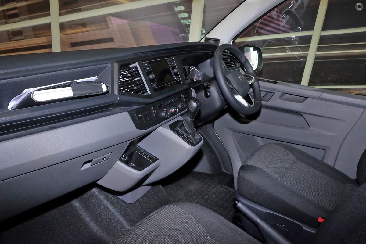 2024 Volkswagen Transporter TDI450 T6.1 LWB