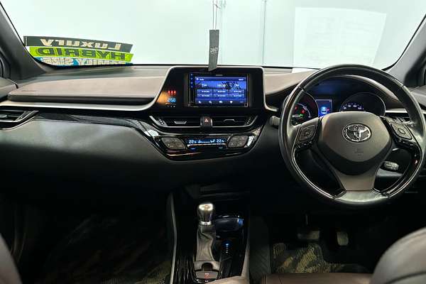 2017 Toyota C-HR Hybrid G ZYX10