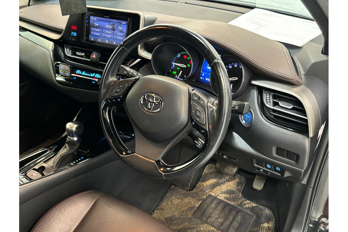2017 Toyota C-HR Hybrid G ZYX10