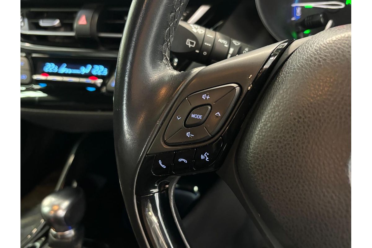 2017 Toyota C-HR Hybrid G ZYX10