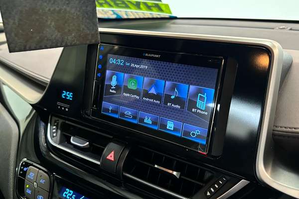 2017 Toyota C-HR Hybrid G ZYX10