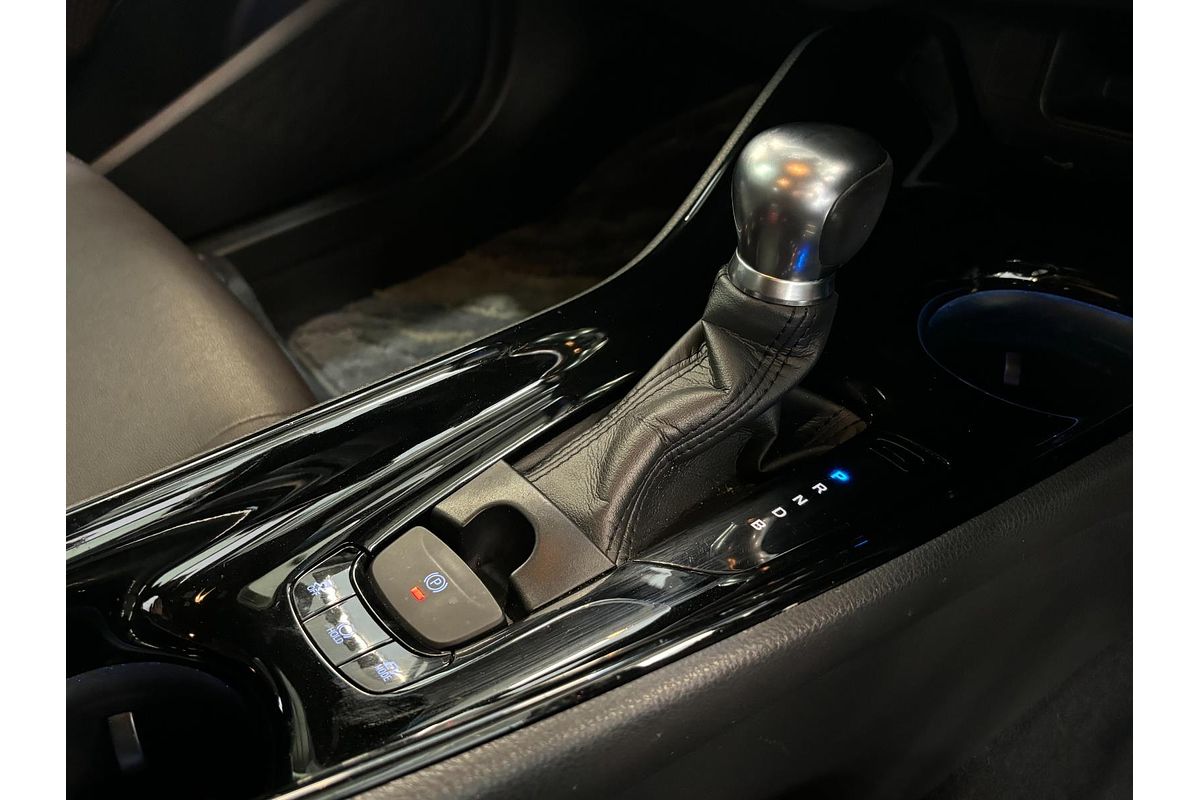 2017 Toyota C-HR Hybrid G ZYX10