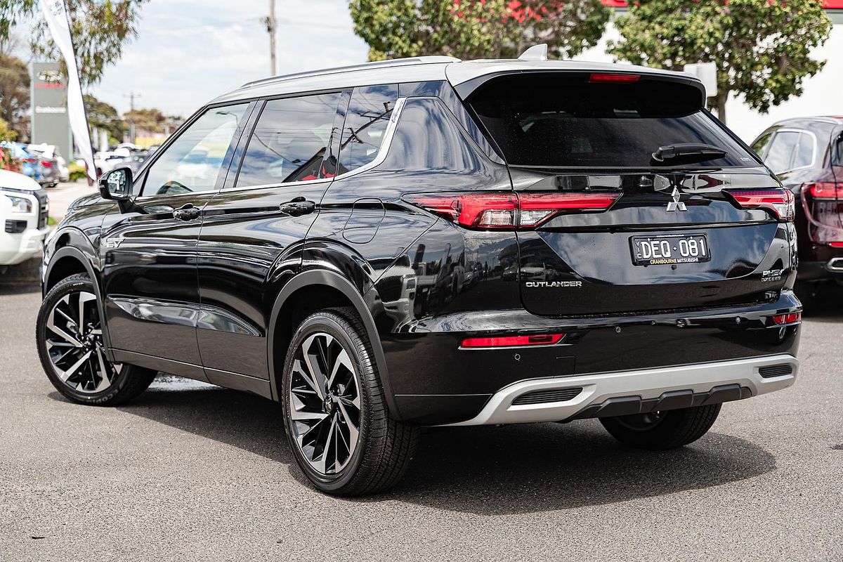 2024 Mitsubishi Outlander PHEV Exceed Tourer ZM