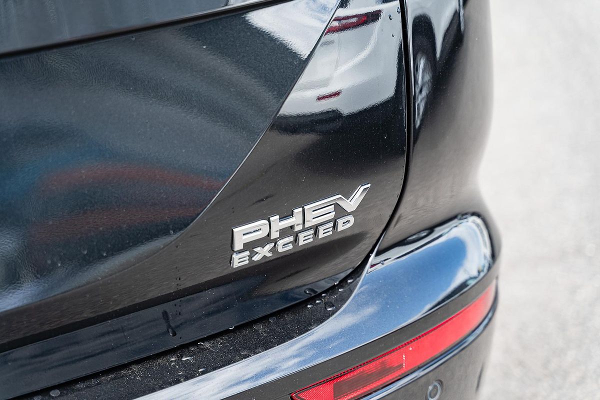 2024 Mitsubishi Outlander PHEV Exceed Tourer ZM