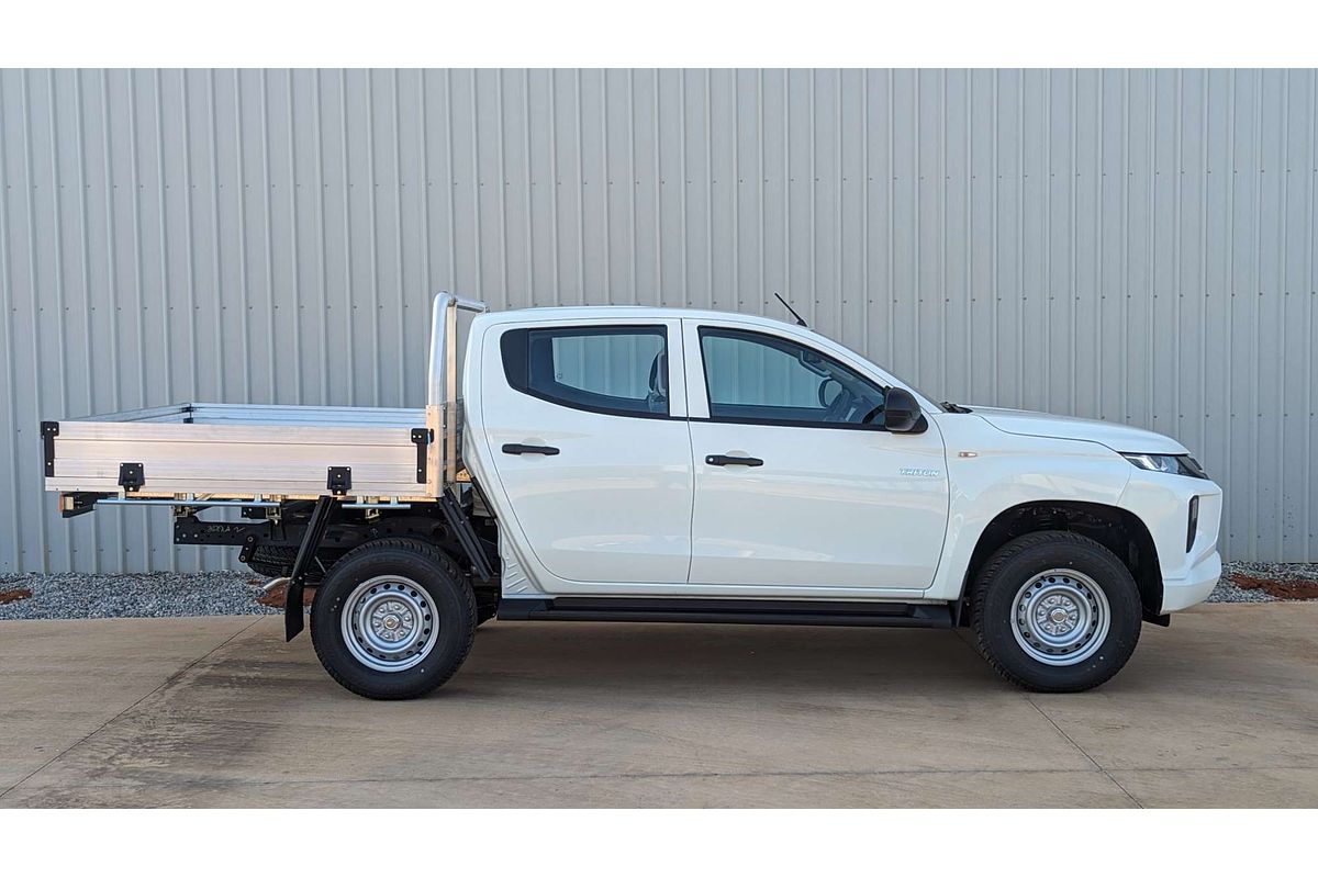 2024 Mitsubishi Triton GLX MR 4X4