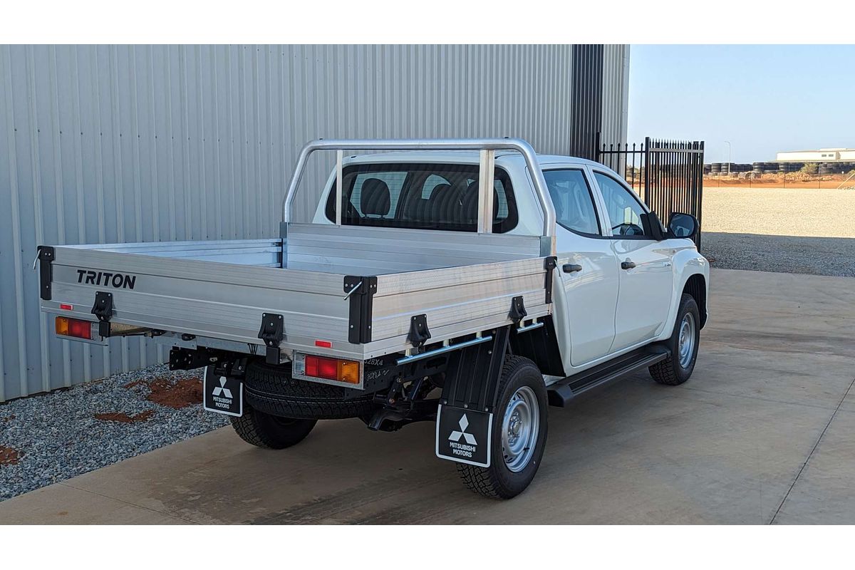 2024 Mitsubishi Triton GLX MR 4X4