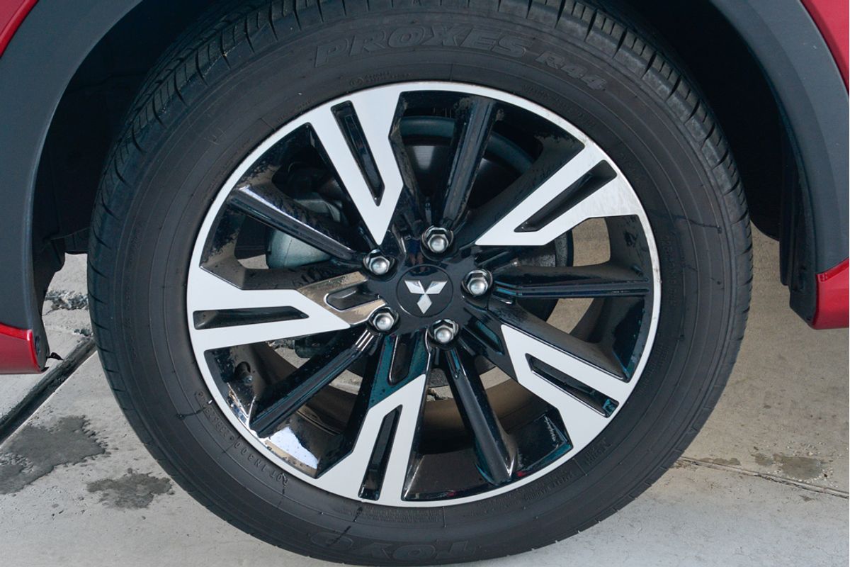 2024 Mitsubishi Eclipse Cross Exceed YB