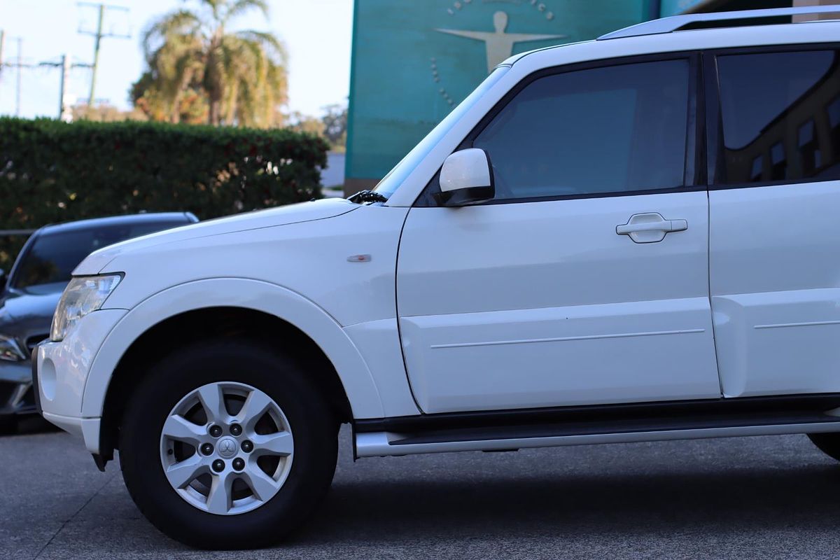 2011 Mitsubishi Pajero GLS NT